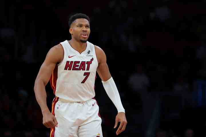 MacMahon：热火阵容深度不足&缺持球创造能力 光靠字母哥很难争冠